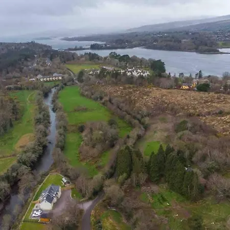 Kingfisher Riverside Retreat * Kenmare